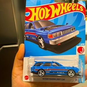 Hot Wheels Nissan Maxima Drift Car